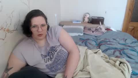 Snapshot of aglaya_fame chatting on February 17, 7:04 am Aglaya Fame online show from February 17, 7:04 am