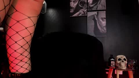 agnes_jones online show from October 6, 9:23 pm