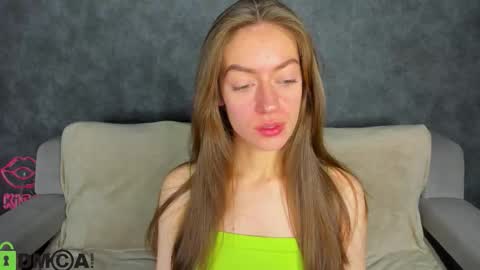 agnes wells online show from September 28, 12:05 am