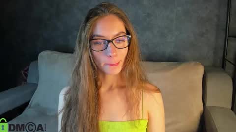 agnes wells online show from October 14, 9:21 am