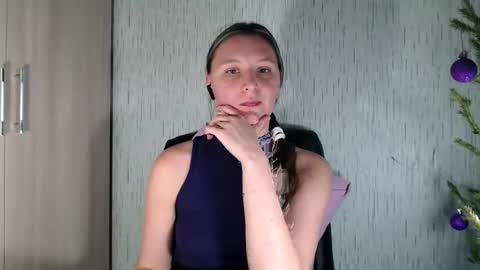 Snapshot of agnete_ chatting on December 25, 7:35 am encyclopedia of naughty online show from December 25, 7:35 am