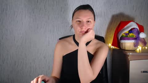 Snapshot of agnete_ chatting on December 23, 4:43 am encyclopedia of naughty online show from December 23, 4:43 am