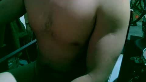 agustin_p online show from August 10, 4:05 am