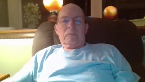 Snapshot of aguynrkfrd chatting on April 16, 8:59 am aguynrkfrd online show from April 16, 8:59 am