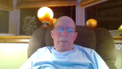 Snapshot of aguynrkfrd chatting on April 25, 9:23 am aguynrkfrd online show from April 25, 9:23 am