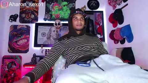 Snapshot of aharon_sexo1 chatting on February 23, 6:39 am Aharon  Zamora online show from February 23, 6:39 am