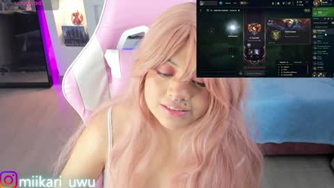Ahri help me get to 100  online show from January 9, 7:10 am