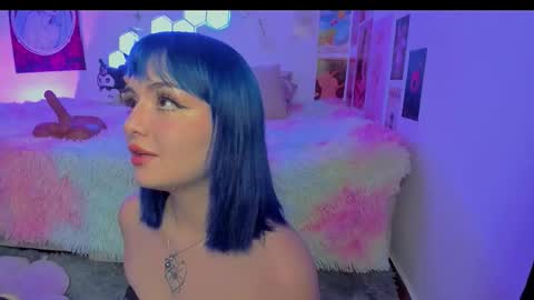 ahri online show from September 25, 1:09 am