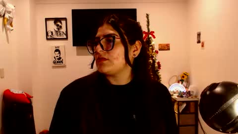 Ahriana Bluff online show from November 11, 2:11 am