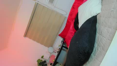 Snapshot of ahtisa_khalifa chatting on May 15, 8:21 am AHTISA online show from May 15, 8:21 am