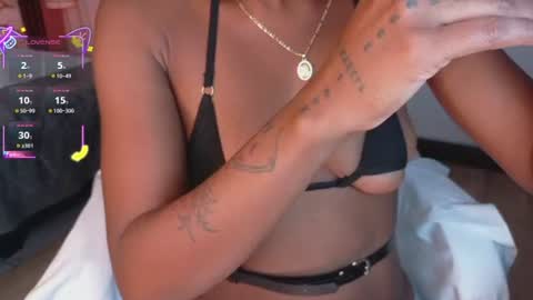 Ahvi Ebony online show from July 6, 12:57 pm