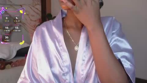 Ahvi Ebony online show from July 23, 12:14 pm