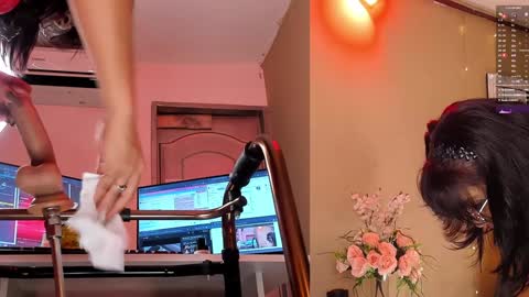 Snapshot of ahytana chatting on February 2, 7:30 am Ahytana online show from February 2, 7:30 am