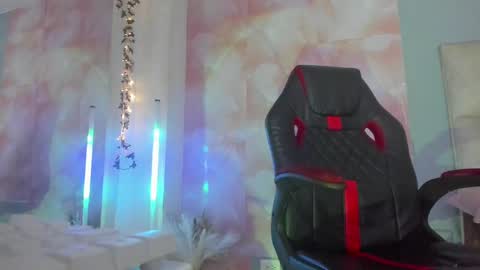 karoline  online show from February 28, 3:48 am