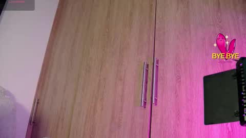 Aida  online show from October 19, 10:49 am