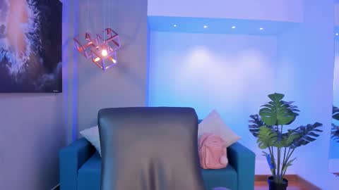 aidajoness online show from October 16, 11:22 am