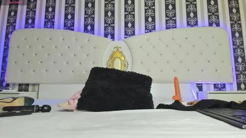 aidasina online show from February 13, 8:13 pm