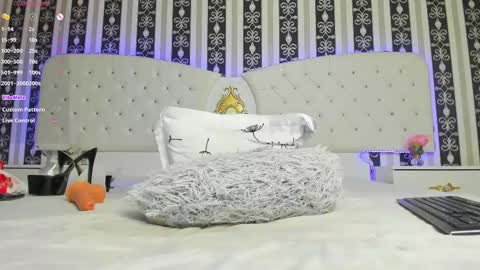 aidasina online show from February 19, 5:27 am