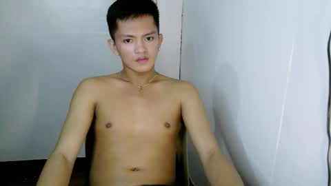 Snapshot of aiden_acexxx chatting on June 1, 5:03 pm aiden_acexxx online show from June 1, 5:03 pm