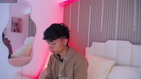 Aiden online show from March 24, 12:43 pm