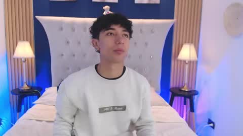 Aiden online show from May 30, 1:08 pm