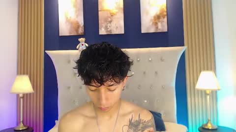 Snapshot of aiden_rivers_ chatting on July 21, 5:15 pm Aiden online show from July 21, 5:15 pm