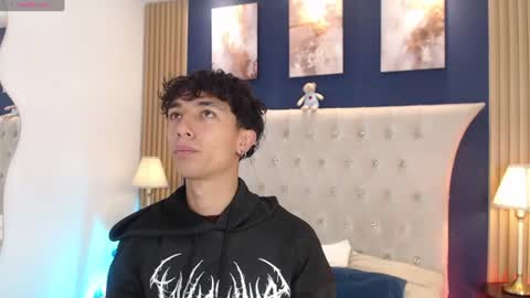 Snapshot of aiden_rivers_ chatting on August 4, 1:14 pm Aiden online show from August 4, 1:14 pm