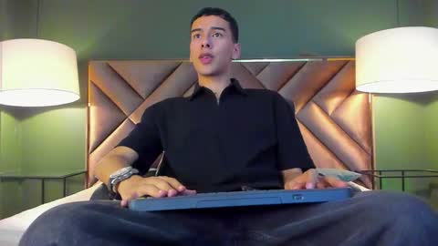 Snapshot of aiden_royce chatting on January 8, 2:36 am aiden_royce online show from January 8, 2:36 am