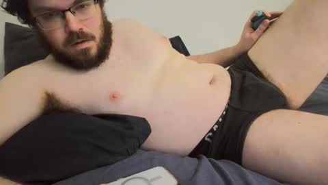 Snapshot of aiden_strokes chatting on May 3, 6:47 pm Aiden Strokes online show from May 3, 6:47 pm