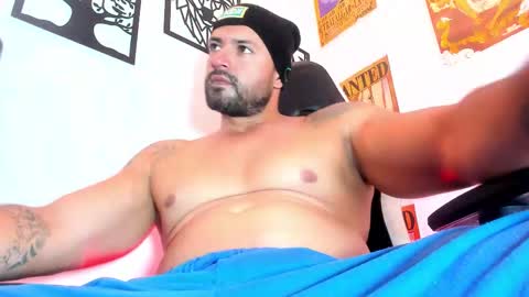 Aiden Brites online show from October 29, 2:14 am