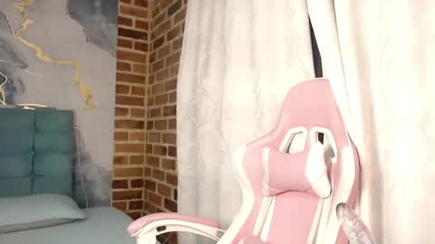 Ailyn online show from May 26, 11:12 pm