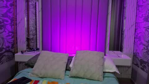   online show from September 19, 2:57 am