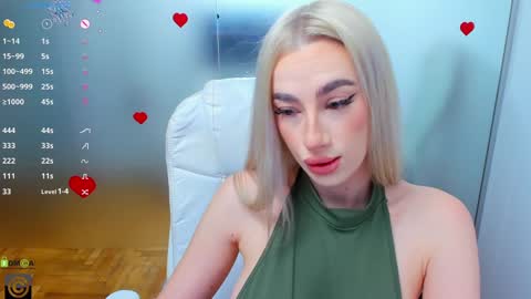 Allie  online show from December 10, 7:47 am