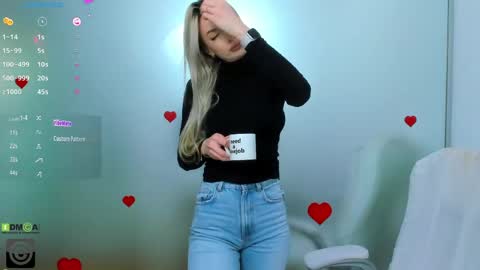 Snapshot of aileen_williams chatting on March 24, 7:24 am Allie online show from March 24, 7:24 am