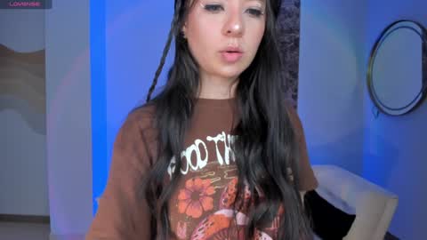  AILEEN VEGA  online show from February 5, 8:35 pm