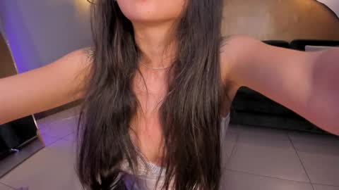  AILEEN VEGA  online show from February 19, 1:51 am