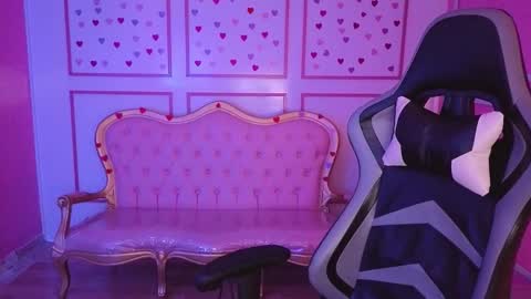 ailen online show from September 12, 2:33 am