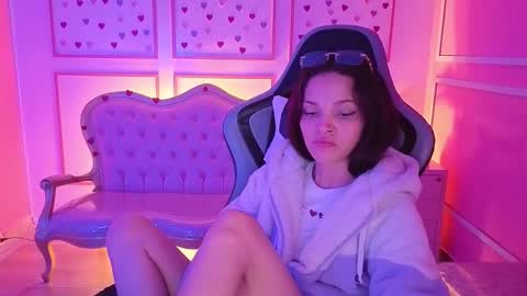 ailen online show from October 11, 3:39 am