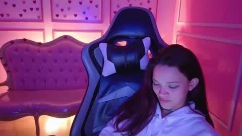 ailen online show from October 16, 10:27 am