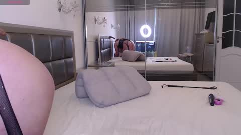 Ailinaioki online show from March 21, 1:37 pm