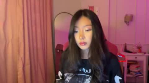 Snapshot of aimeclarks chatting on February 1, 5:50 am Aime online show from February 1, 5:50 am