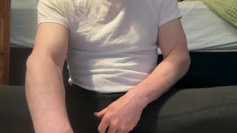 Snapshot of airier chatting on May 20, 12:33 pm airier online show from May 20, 12:33 pm