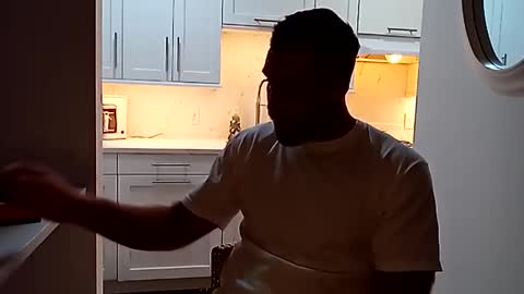 Mikea online show from December 12, 2:26 am