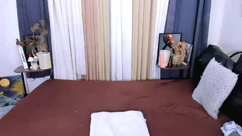 airy_lust online show from May 13, 6:44 am