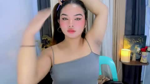 airy_lust online show from July 27, 11:23 pm