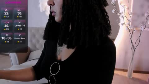 Snapshot of aisha_goldstein chatting on December 4, 6:34 am Aisha online show from December 4, 6:34 am