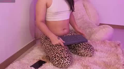 Ash             INDEPENDET MODEL  online show from March 9, 5:11 am