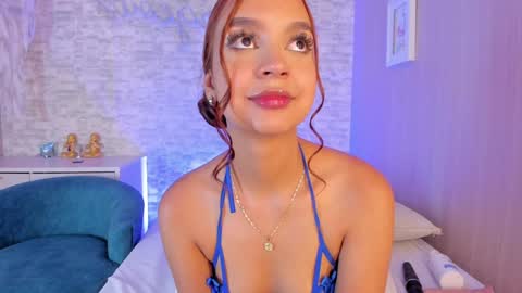 Snapshot of aisha_h chatting on January 25, 2:58 am Aisha online show from January 25, 2:58 am