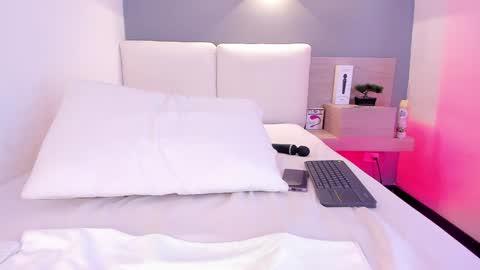 Snapshot of aisha_h chatting on January 26, 11:08 pm Aisha online show from January 26, 11:08 pm