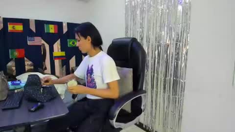 Aisha online show from June 14, 7:38 pm